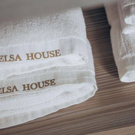 Elsa House Hotel Tajnan Kültér fotó